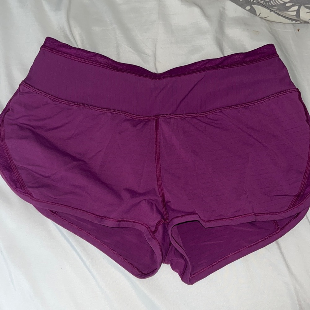 Lululemon discontinued style! Look brand new!